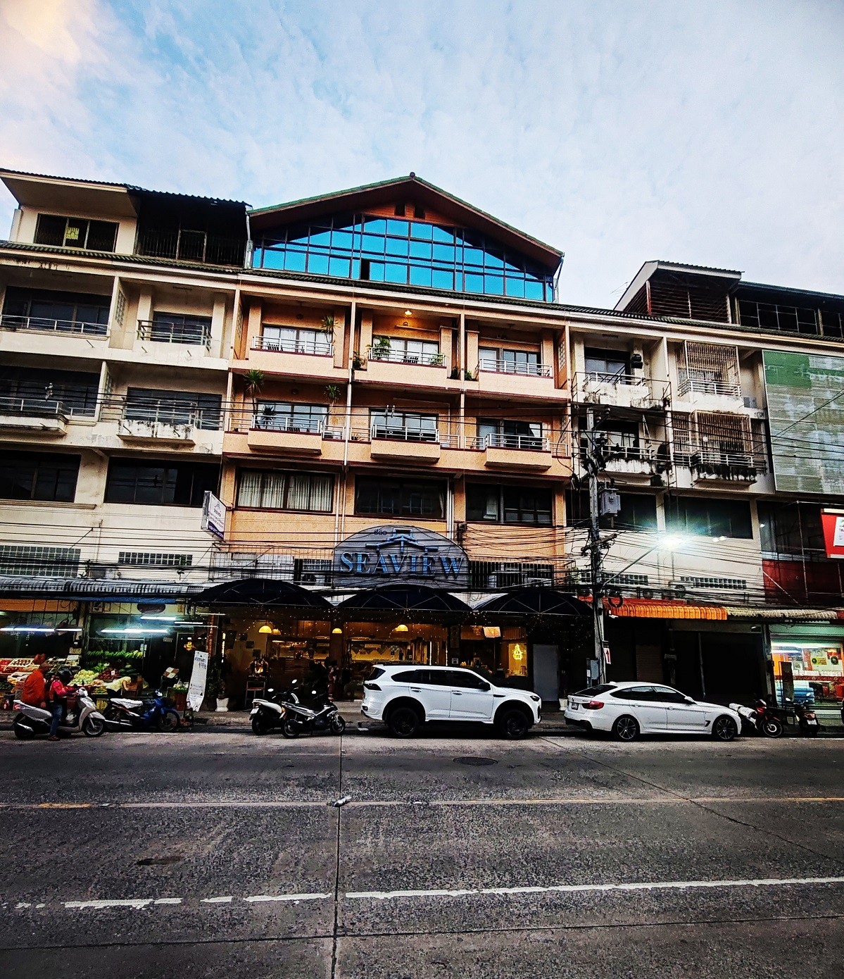 โรงแรม ซีวิว ศรีราชา